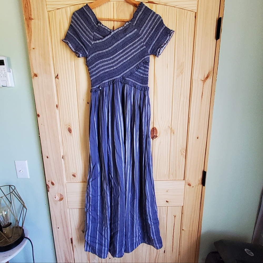 Japan Off-Shoulder Dress Size Medium - Picture 2 of 4